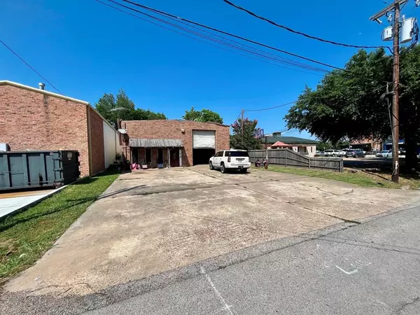 118 W Main Street, Forney, TX 75126