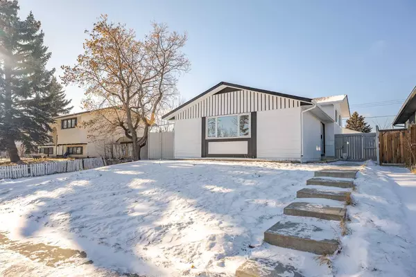 6163 Penworth RD SE, Calgary, AB T2A 4J9