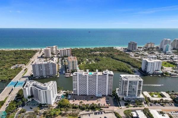 Fort Lauderdale, FL 33304,936 Intracoastal Dr  #6H