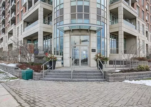 2480 Prince Michael DR #623, Oakville, ON L6H 0H1