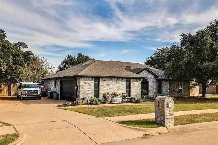 6060 Park View Drive, Midlothian, TX 76065