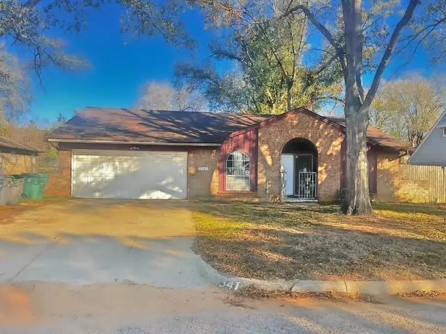 7341 Laurie Drive, Fort Worth, TX 76112