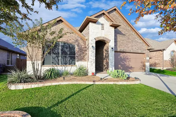 125 Wagon Mound, Waxahachie, TX 75167