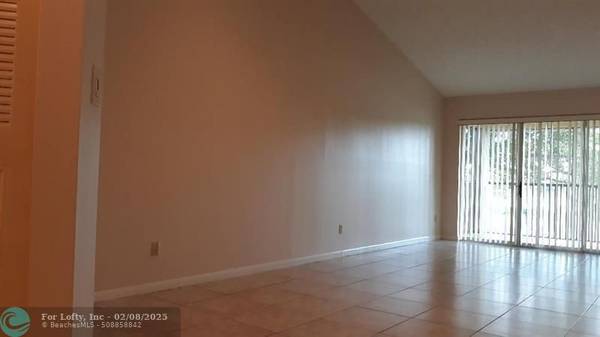 Coral Springs, FL 33071,1027 CORAL CLUB DR  #1027