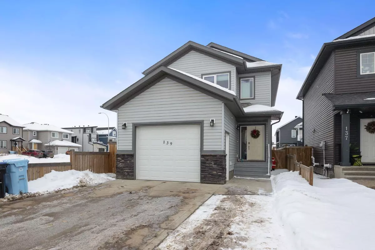 Fort Mcmurray, AB T9J 1E3,139 Amberwood CT