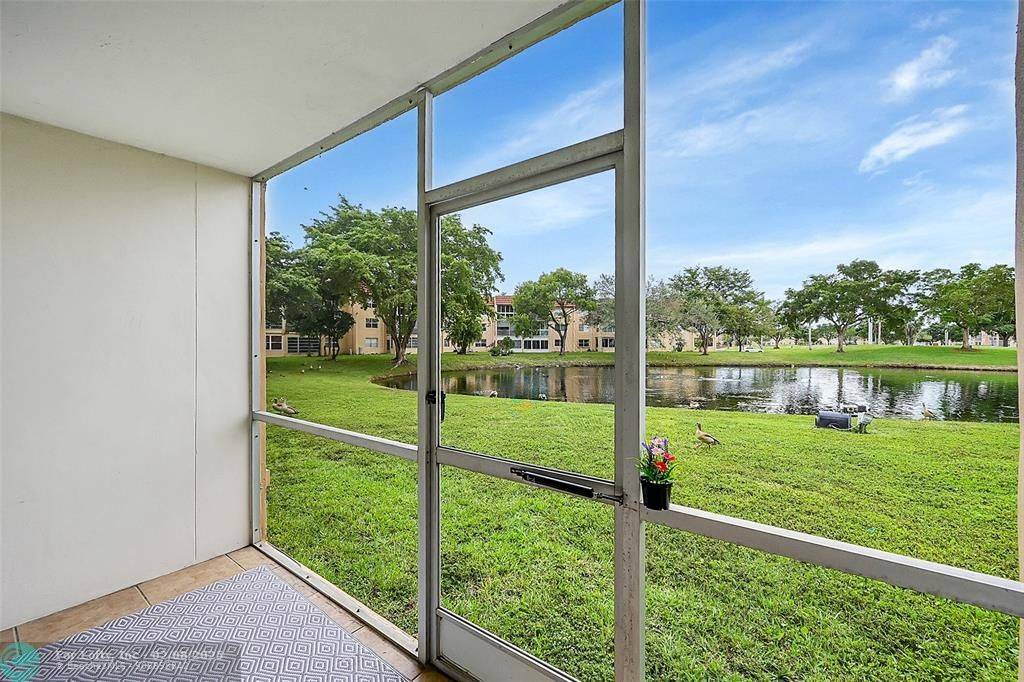 Sunrise, FL 33322,9281 Sunrise Lakes Blvd  #106