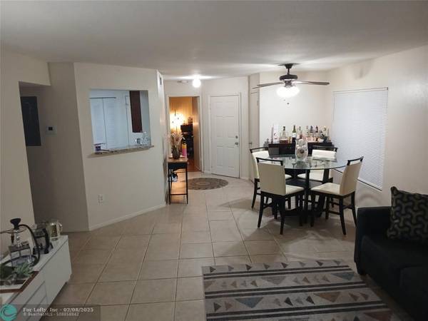 Oakland Park, FL 33309,2321 NW 33rd St  #201