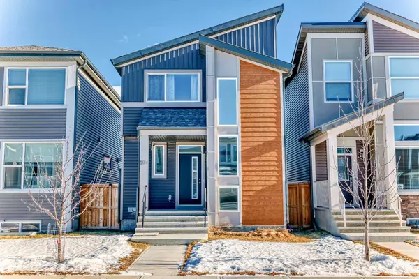 108 Wolf Creek Manor SE, Calgary, AB T2X 4A1