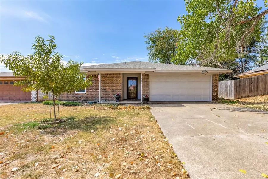 8821 Herman Street, White Settlement, TX 76108