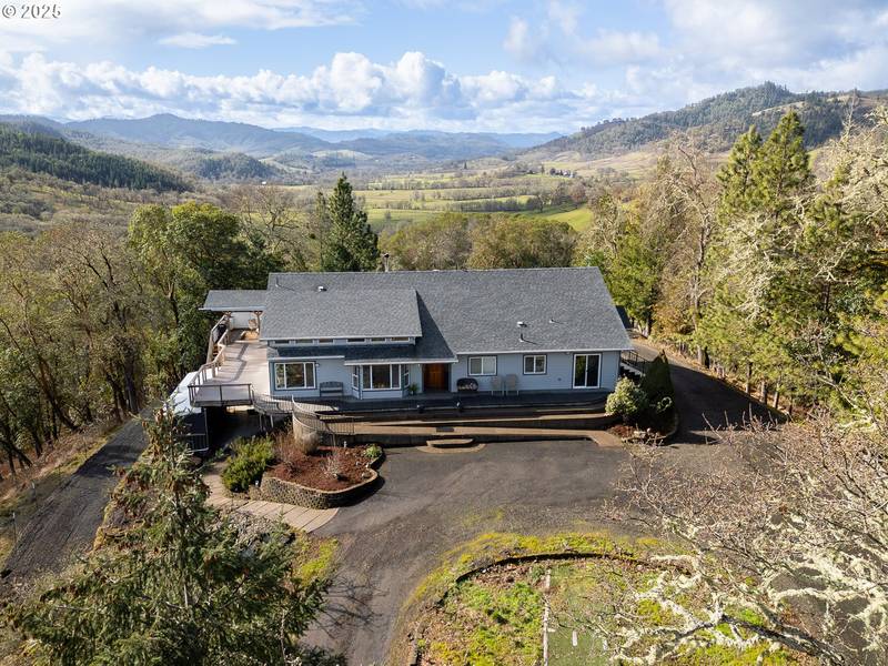 1670 GROUSE BUTTE LN, Roseburg, OR 97470