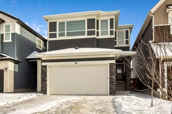 98 Lucas CRES NW, Calgary, AB T3P 1M6