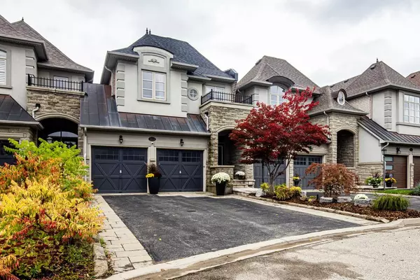 Oakville, ON L6M 0K7,3113 Watercliffe CT