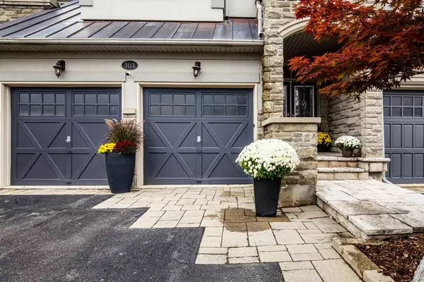 Oakville, ON L6M 0K7,3113 Watercliffe CT