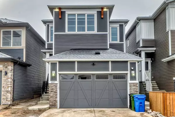 657 Corner Meadows WAY NE, Calgary, AB T3N2C5