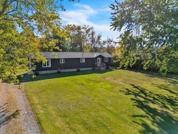 South Frontenac, ON K0H 1H0,3061 Sunbury RD