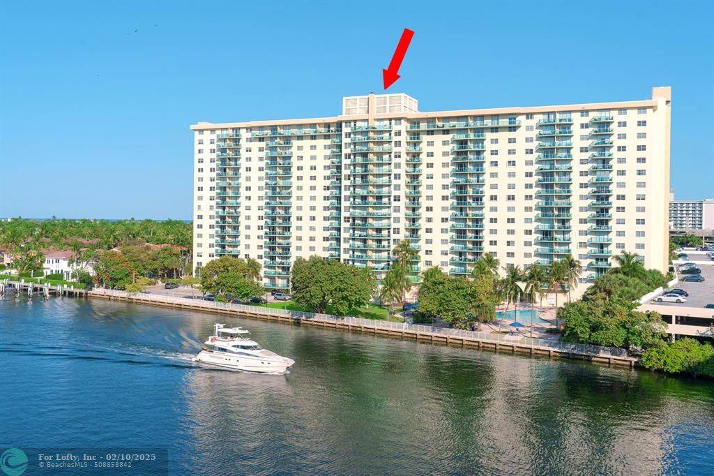 Sunny Isles Beach, FL 33160,19390 Collins Ave  #915