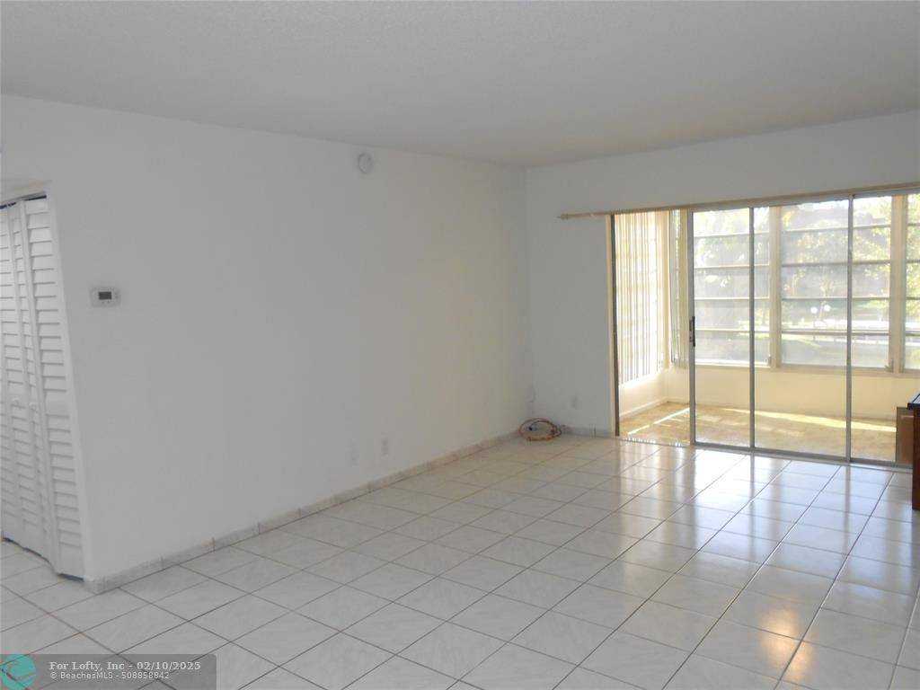 Lauderdale Lakes, FL 33313,5001 W Oakland Park Blvd  #203