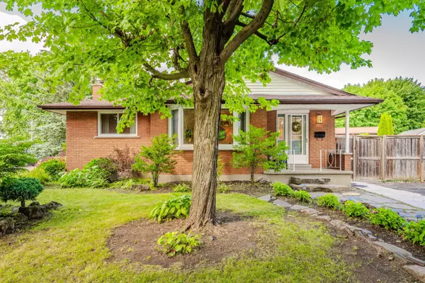 4 BLACKBIRD CRES, Guelph, ON N1E 3K5