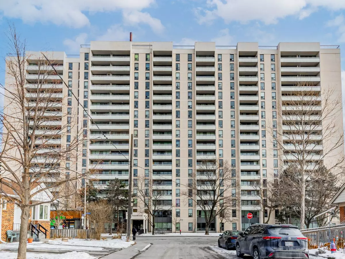 Toronto W04, ON M6B 3H3,145 Marlee AVE #203