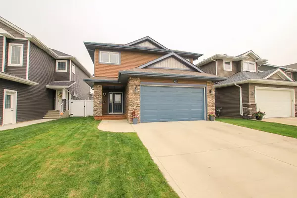 122 Viscount DR, Red Deer, AB T4R 0G6