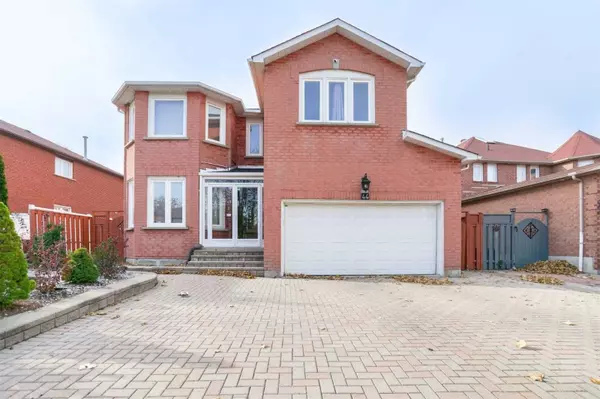 44 Norman Ross DR, Markham, ON L3S 2Z1