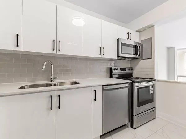 Toronto W04, ON M6B 3H3,145 Marlee AVE #203