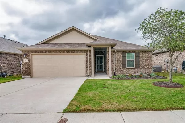 416 Bronze Forest Drive, Fort Worth, TX 76131