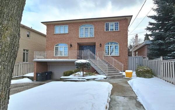 63 Codsell AVE, Toronto C06, ON M3H 3V8