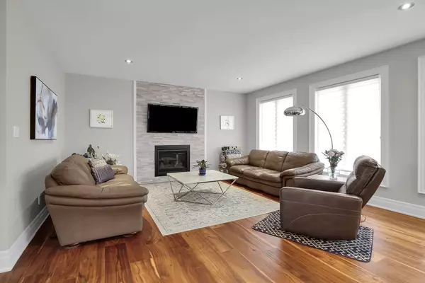 London, ON N5X 0M2,2217 Dauncey CRES