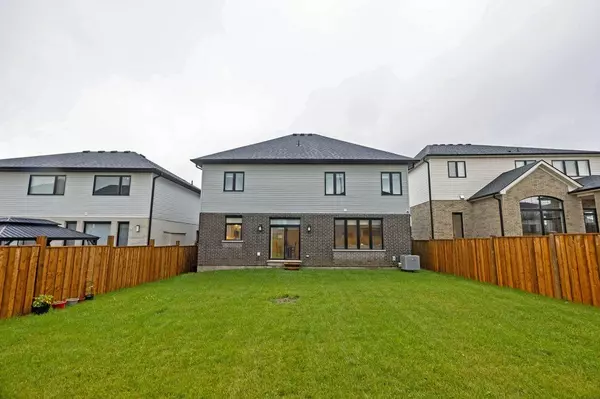 London South, ON N6K 0J3,1879 Boardwalk WAY