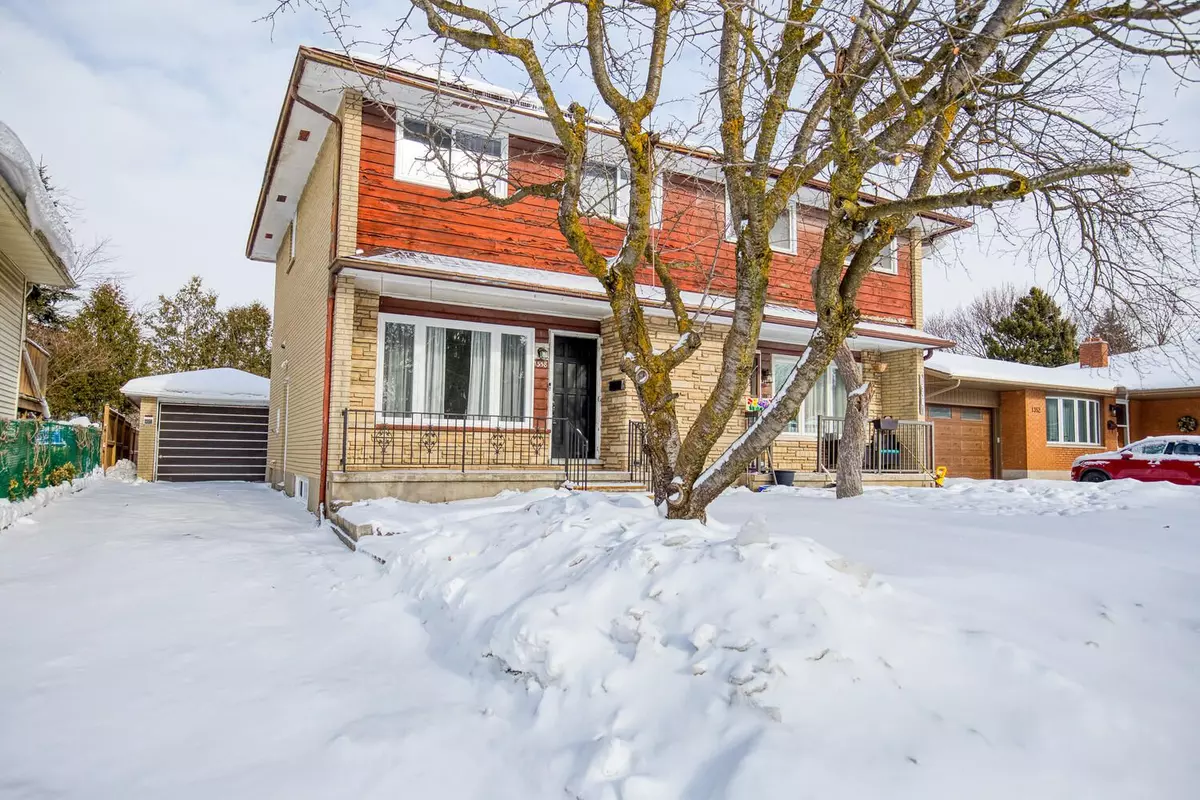 Kitchener, ON N2M 1C8,1358 Queen's BLVD