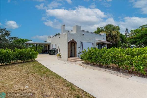 827 N A St, Lake Worth Beach, FL 33460