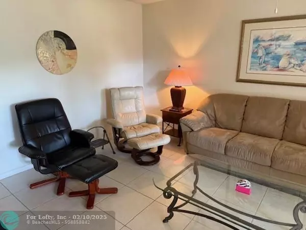 Deerfield Beach, FL 33442,678 Durham Y  #678