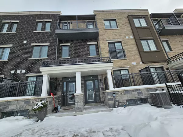 20 Maybank LN, Whitchurch-stouffville, ON L4A 4X7