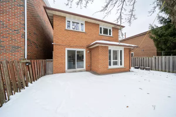 Vaughan, ON L4J 2S6,131 McCabe CRES