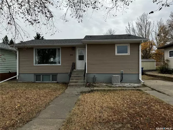 243 Dominion ROAD, Assiniboia, SK S0H 0B0