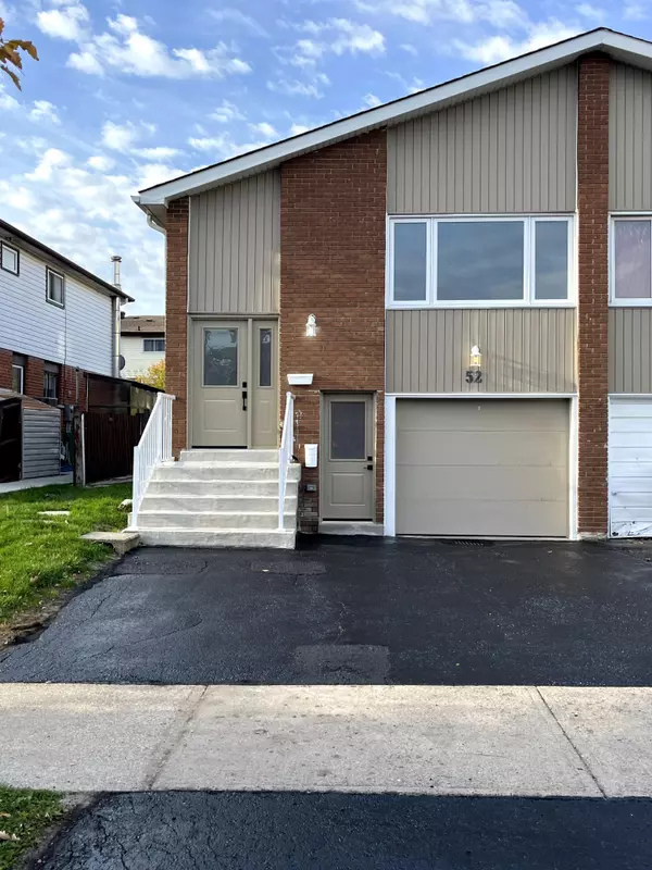 52 Horne DR #2, Brampton, ON L6V 2V3