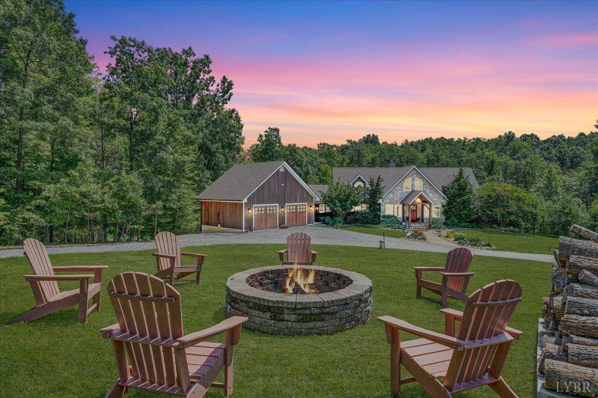 1714 Fairview Church RD, Huddleston, VA 24104