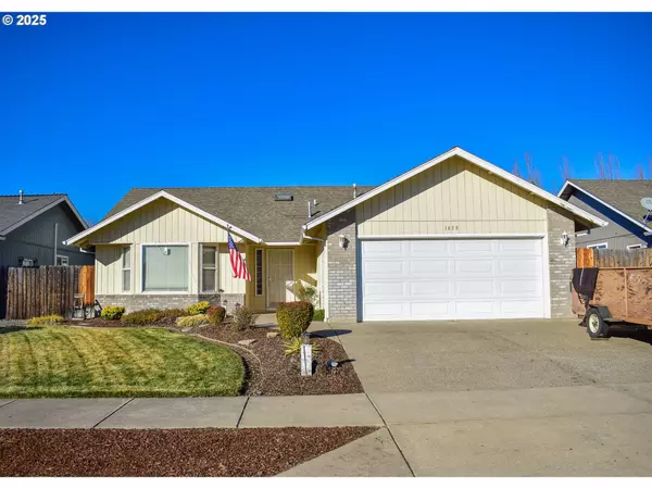 1629 HUSKER BUTTE LN, Medford, OR 97504