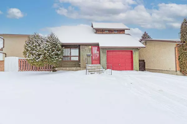 18 Stone CRES SE, Medicine Hat, AB T1B 3K9