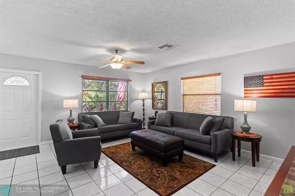 Oakland Park, FL 33334,1310 NE 40th Ct