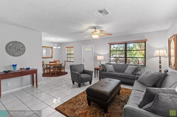 Oakland Park, FL 33334,1310 NE 40th Ct