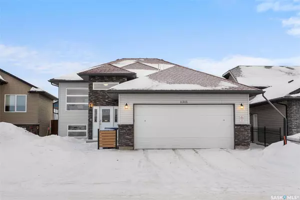 1311 Hargreaves WAY, Saskatoon, SK S7L 0A1