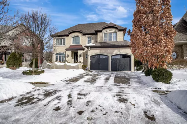 Kitchener, ON N2P 0A3,929 Riverstone CT