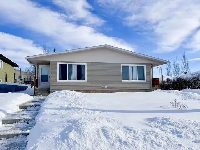 Swift Current, SK S9H 2Y2,211 & 215 18th AVENUE NE