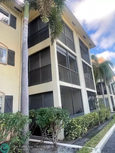 Pompano Beach, FL 33060,259 S Cypress Rd  #502