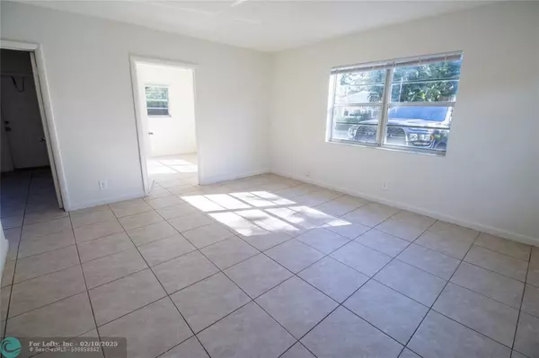 Fort Lauderdale, FL 33312,835 SW 4th Street  #8