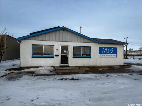 1451 North Service ROAD W, Swift Current, SK S9H 3S9