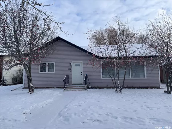 312 Cypress STREET, Maple Creek, SK S0N 1N0