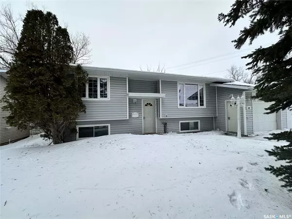 630 6th AVENUE NW, Swift Current, SK S9H 3Z2